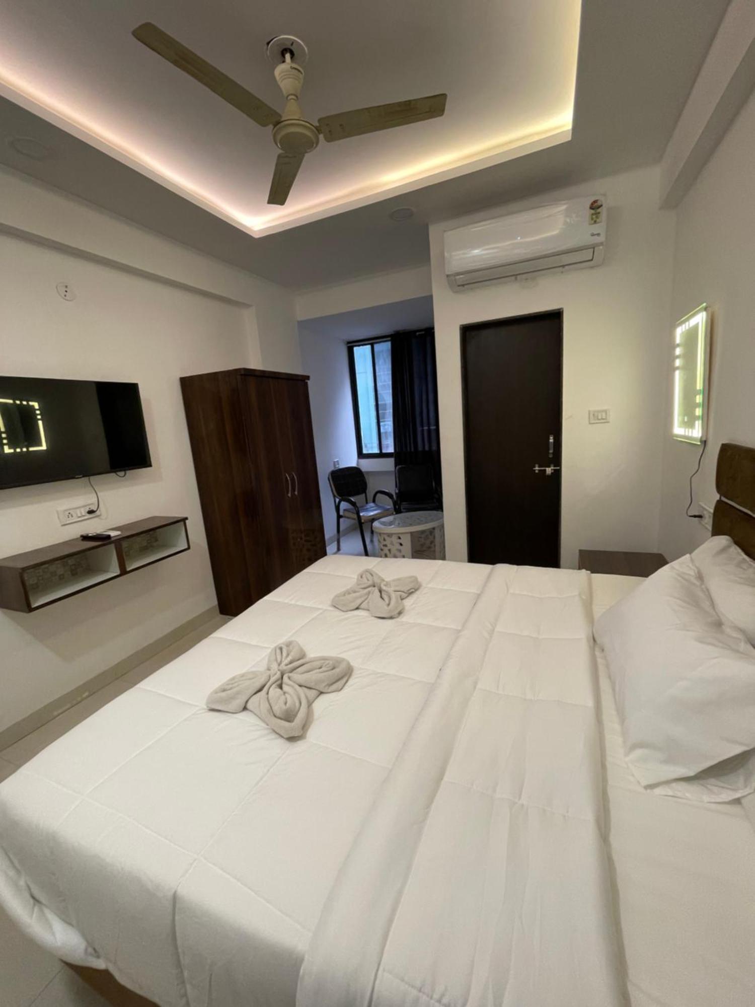 Hotel Kiwi Inn Vijaynagar Scheme 78 Indaur Exteriér fotografie